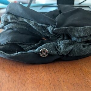 Lululemon women's headband with glitter